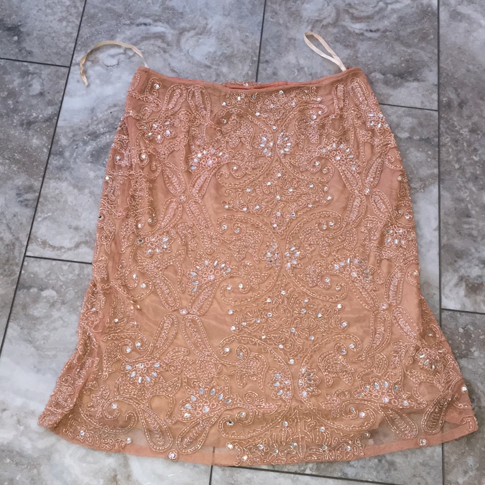 TRACEY REESE BLUSH BEADED REAL SILK LINED FLUTED PENCIL SKIRT EUC SIZE 4